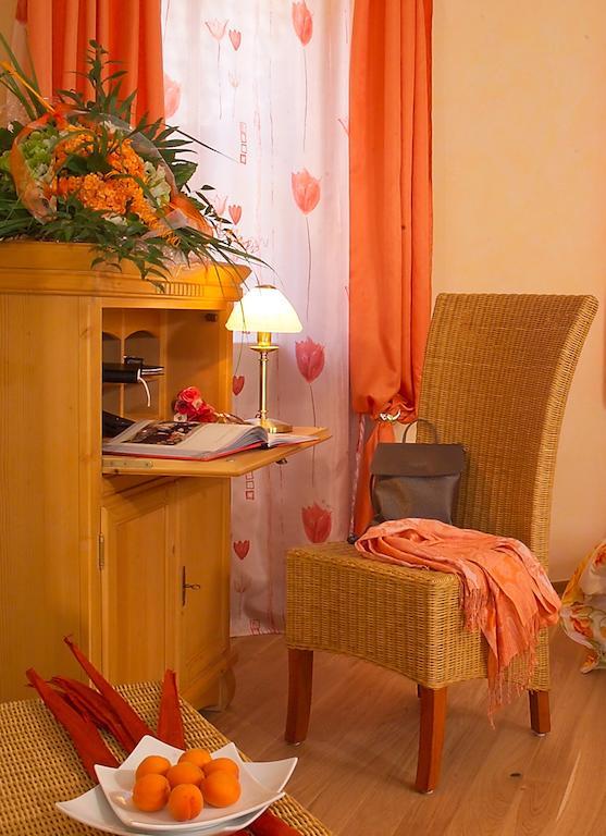 Cleo'S Hotel קלשטאדט מראה חיצוני תמונה