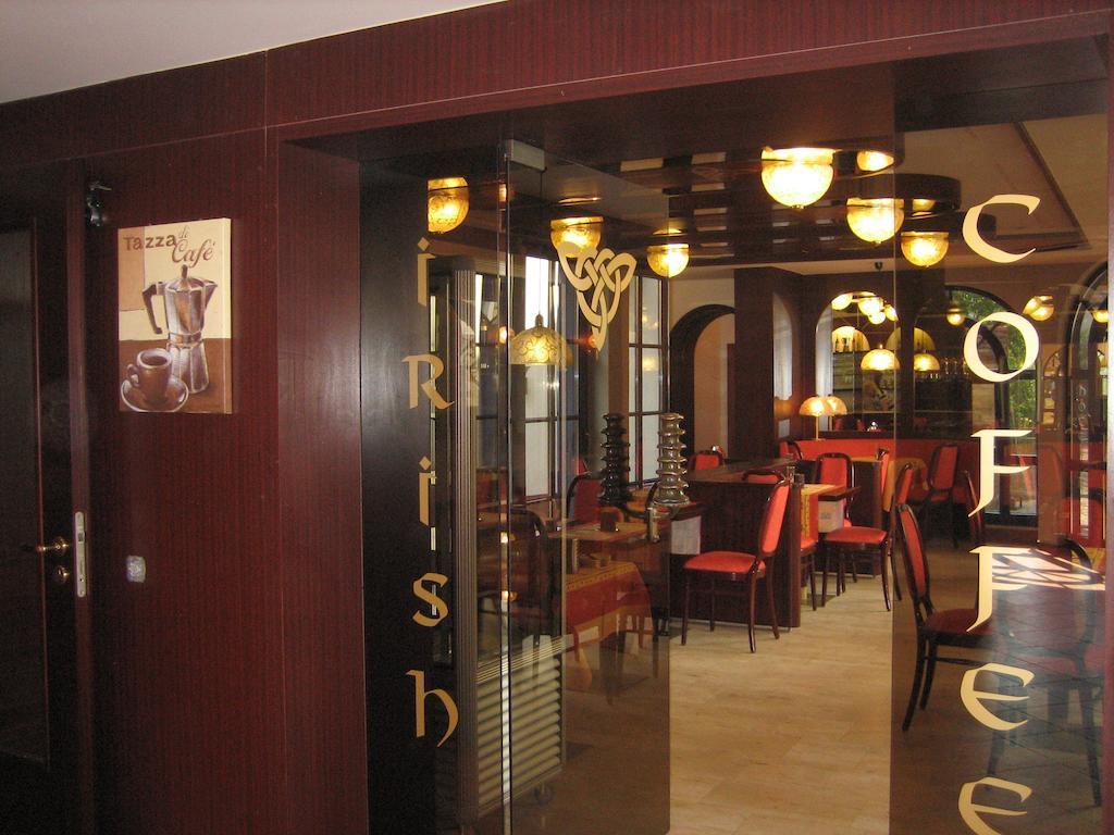 Cleo'S Hotel קלשטאדט מראה חיצוני תמונה